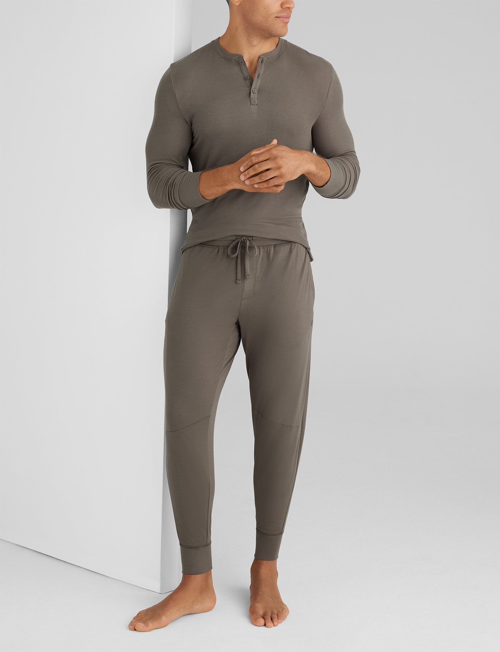 Downtime Jogger - Image 24
