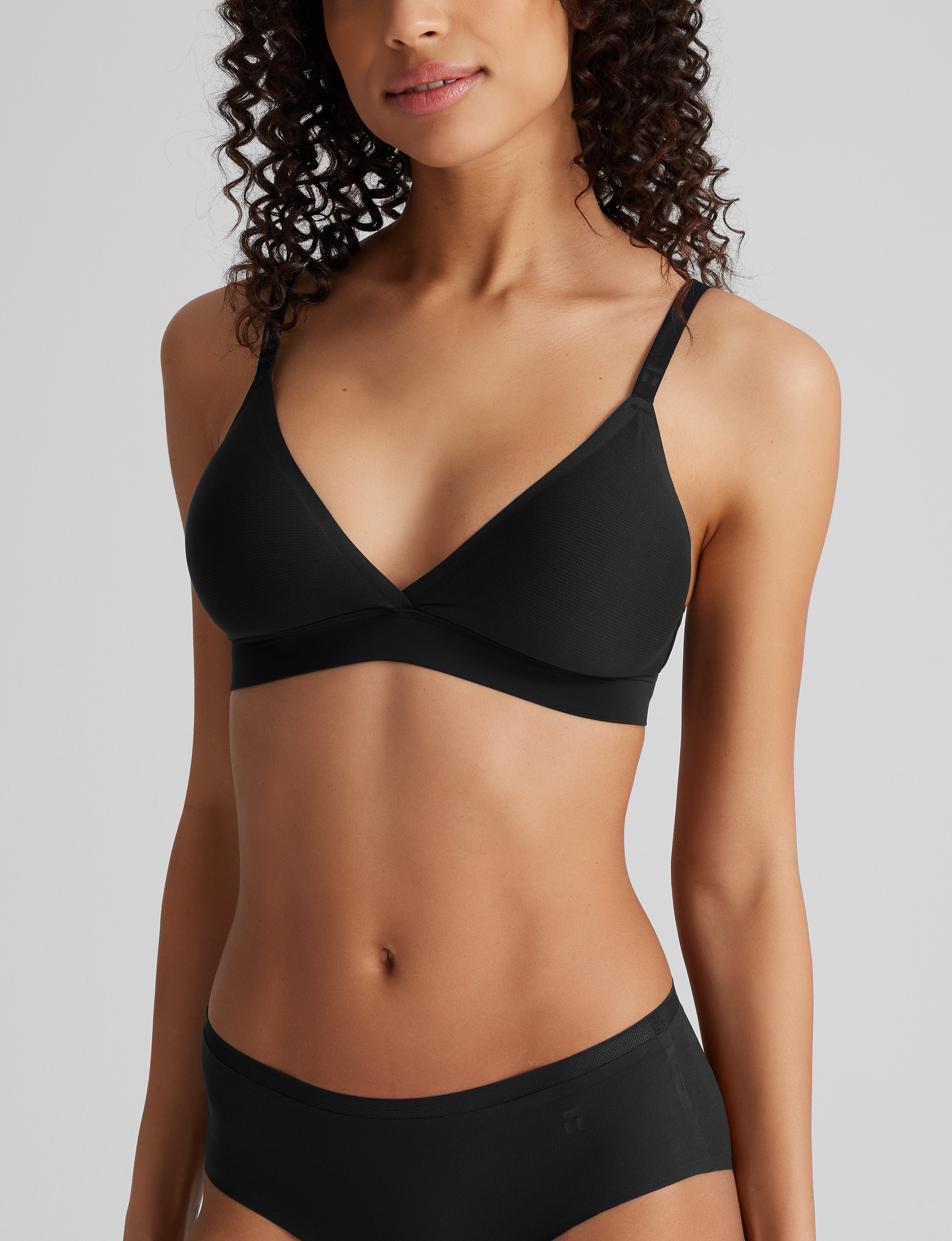 Women's Air Triangle Bralette Set (2-Pack) - Image 3